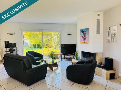 Maison - 141 m² - 6 pièces
