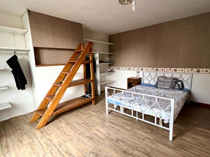 Maison - 180 m² - 7 pièces