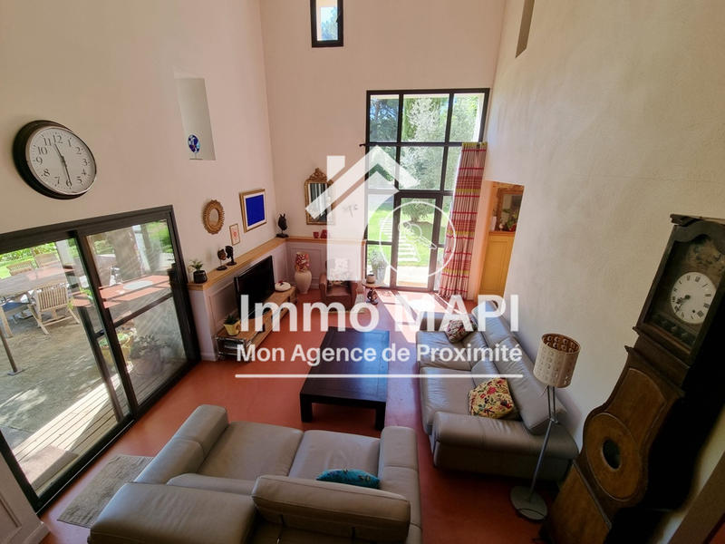 Maison - 276 m² - 10 pièces