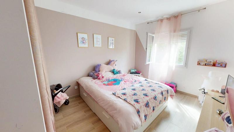 Maison - 121 m² - 5 pièces