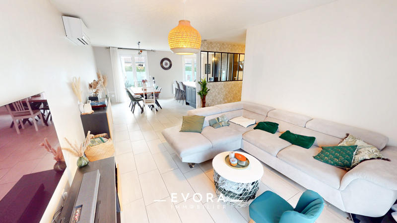 Maison - 123 m² - 6 pièces