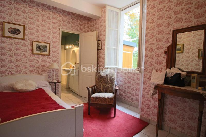 Demeure - 120 m² - 4 pièces