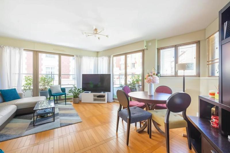 Appartement - 82 m² - 4 pièces