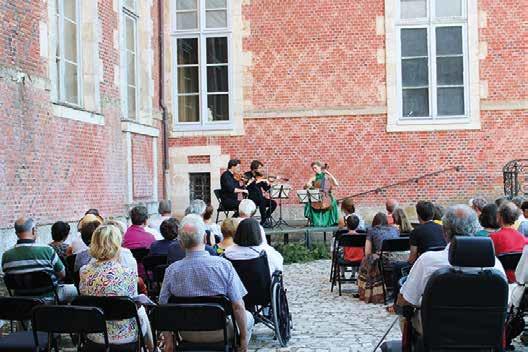 Concert d'été au Château de la Bussière avec le trio l'Heure Exquise