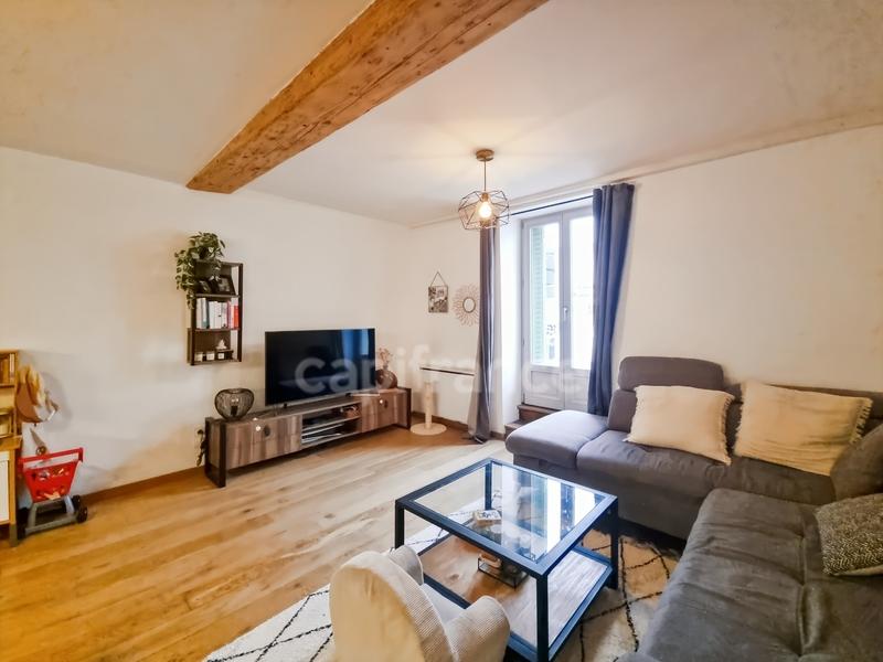 Appartement - 82 m² - 3 pièces