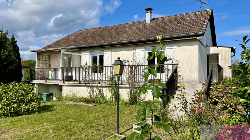 Maison - 95 m² - 5 pièces