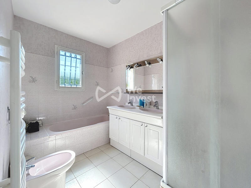 Villa - 90 m² - 4 pièces