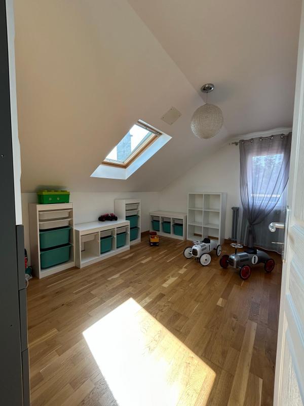 Maison - 105 m² - 5 pièces