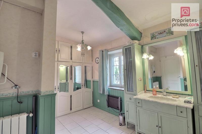 Maison - 433 m² - 19 pièces