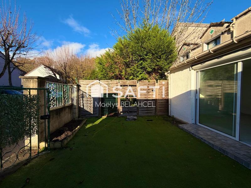 Maison - 90 m² - 5 pièces