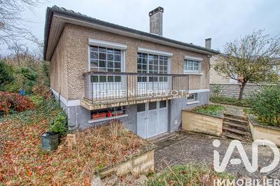Maison - 92 m² - 5 pièces