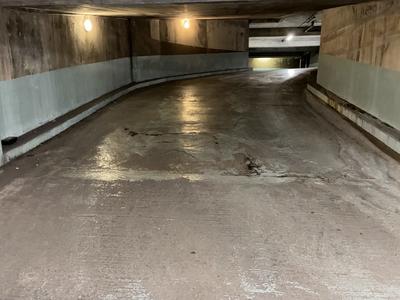 Parking / Garage - 13 m²