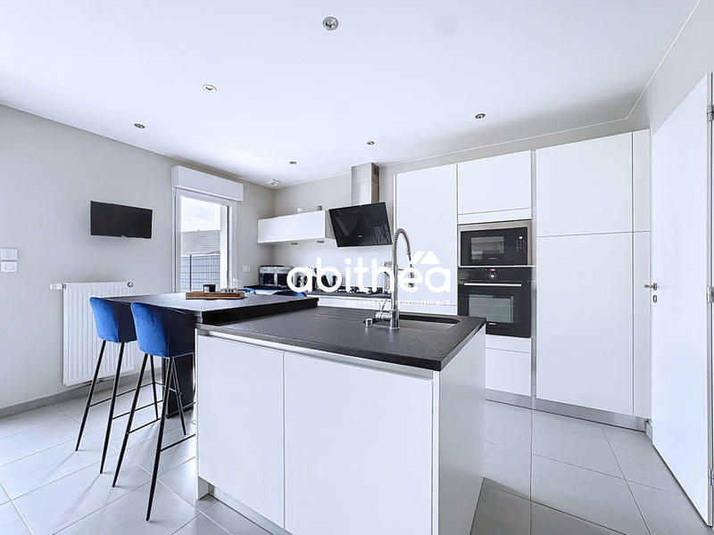 Maison - 108 m² - 5 pièces