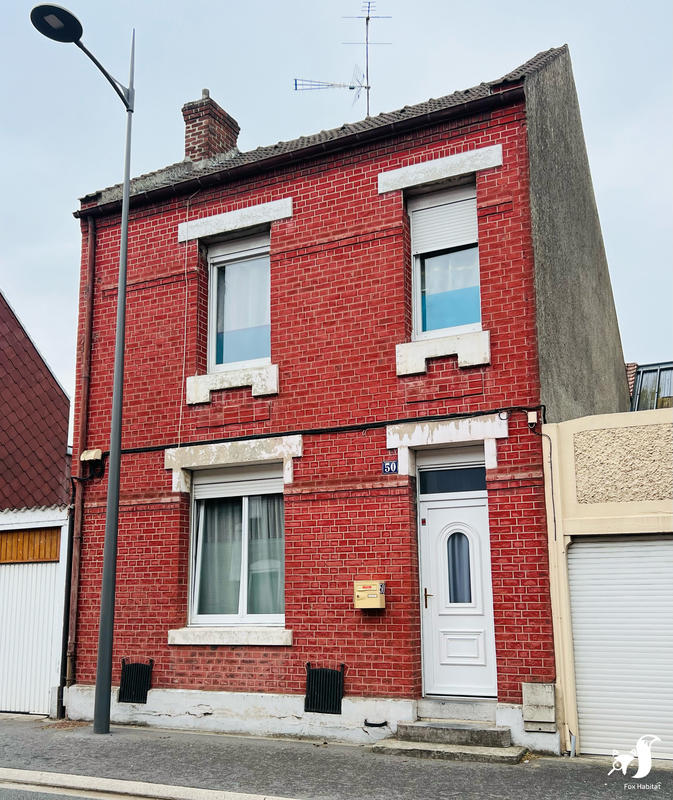 Maison - 90 m² - 4 pièces