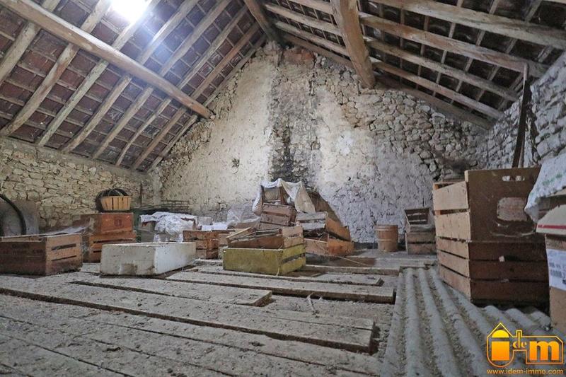 Parking / Garage - 44 m²