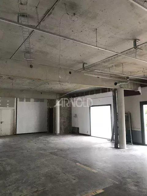 Bureau - 151 m² - 3 pièces