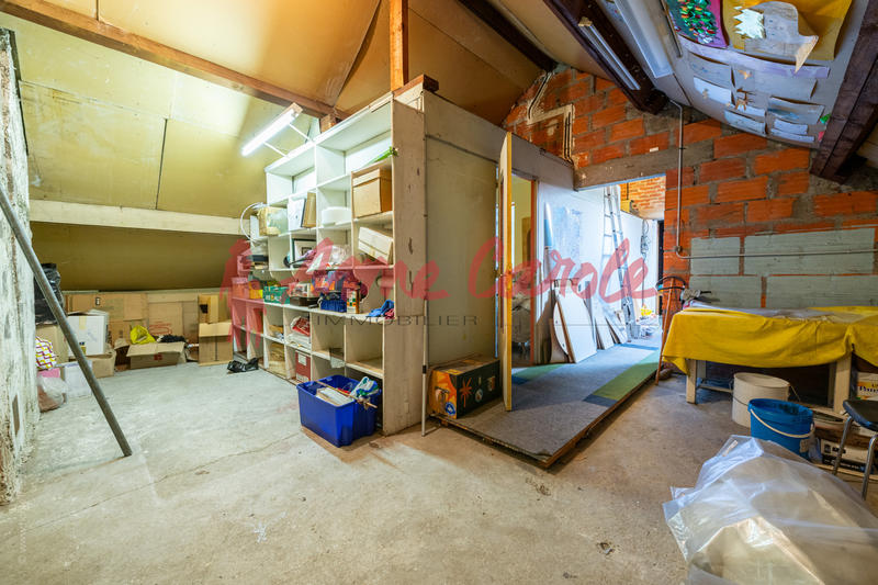 Maison - 200 m² - 6 pièces