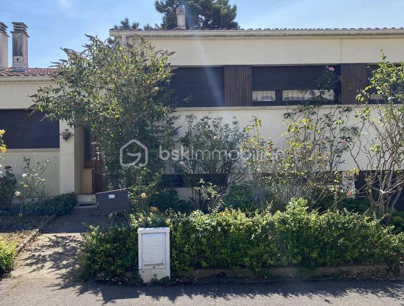 Maison - 100 m² - 5 pièces