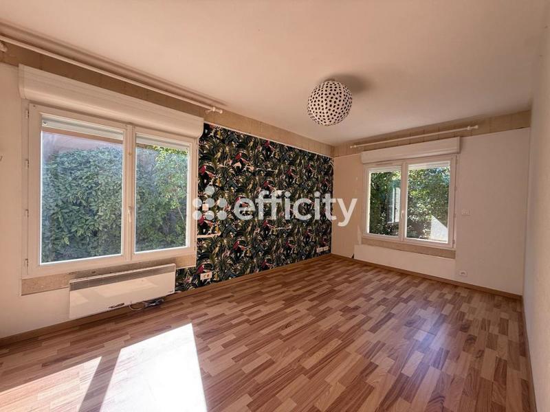 Maison - 80 m² - 5 pièces