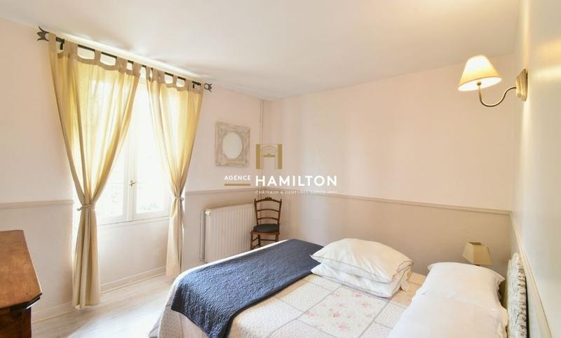 Maison de maîtres - 830 m² - 24 pièces