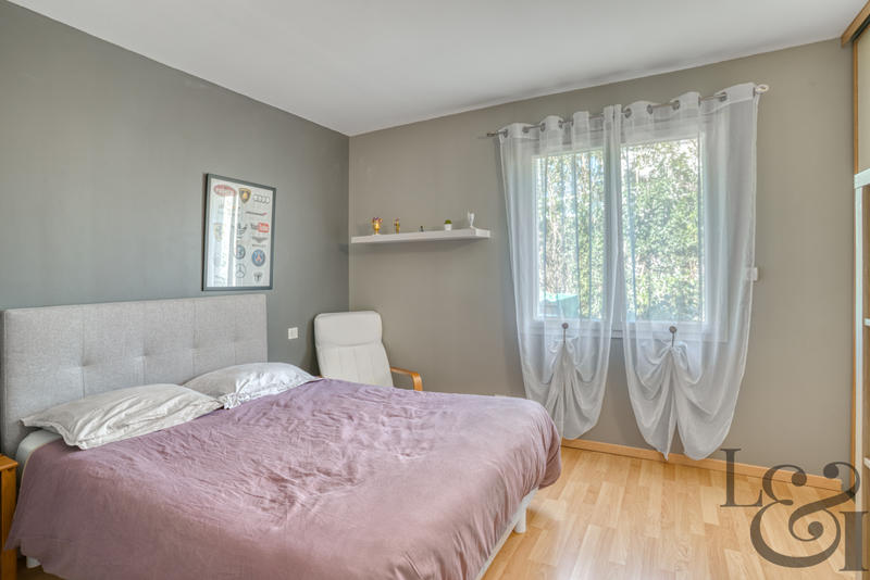 Maison - 190 m² - 8 pièces