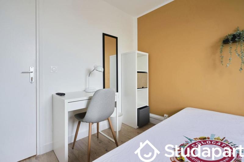 Chambre - 10 m² - 1 pièce