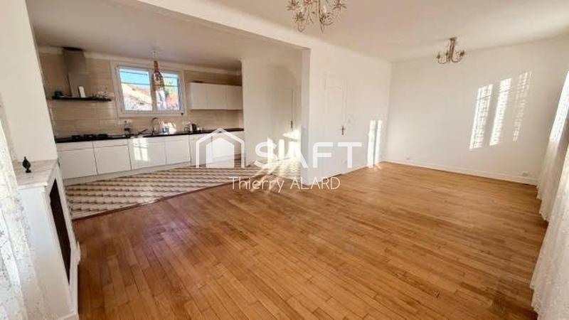 Maison - 110 m² - 5 pièces