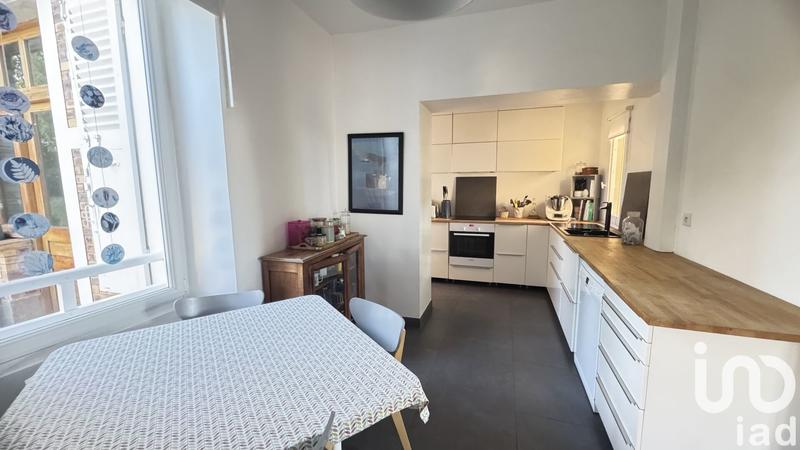 Maison - 261 m² - 12 pièces