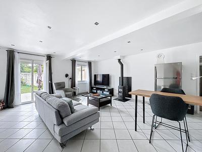 Maison - 110 m² - 4 pièces
