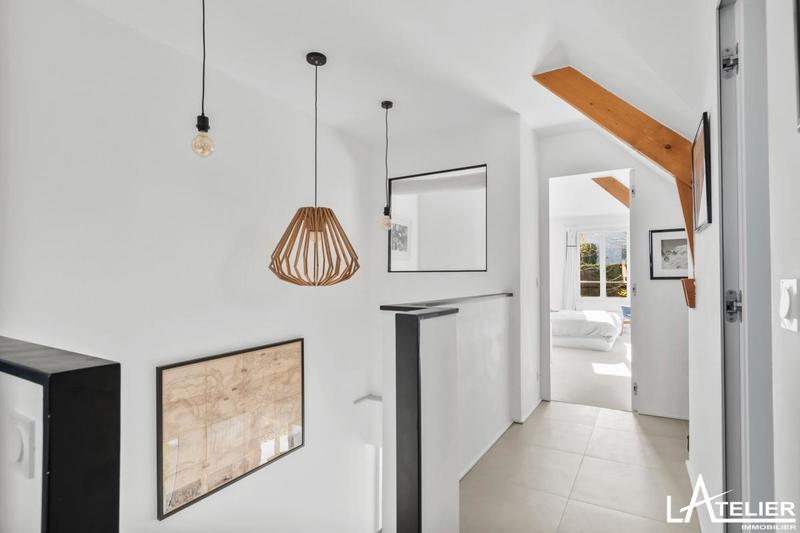 Maison - 167 m² - 7 pièces