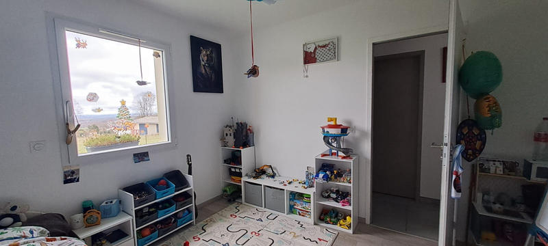 Maison - 93 m² - 5 pièces