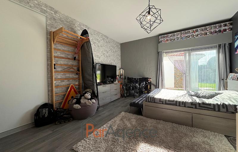 Maison - 246 m² - 6 pièces