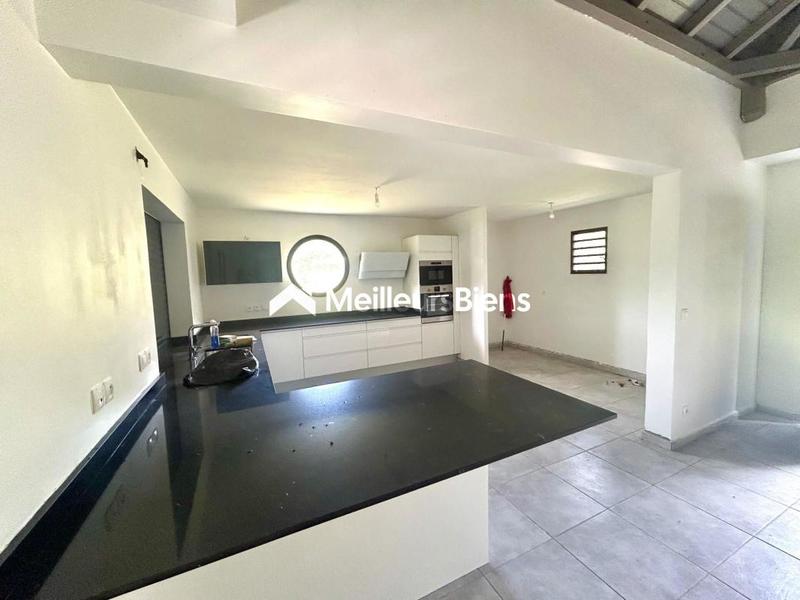 Maison - 95 m² - 3 pièces