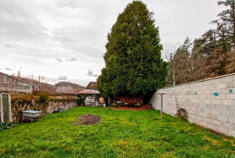 Maison - 270 m² - 6 pièces