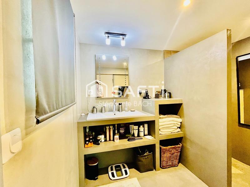 Maison - 179 m² - 8 pièces