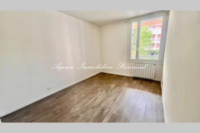 Appartement - 76 m² - 3 pièces