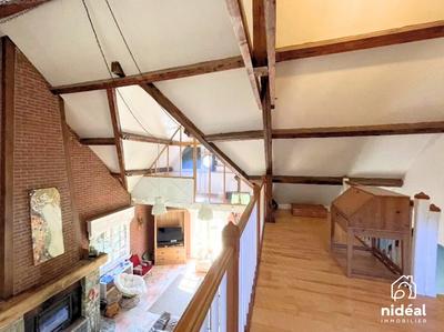 Maison - 230 m² - 7 pièces