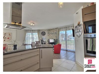 Maison - 167 m² - 8 pièces