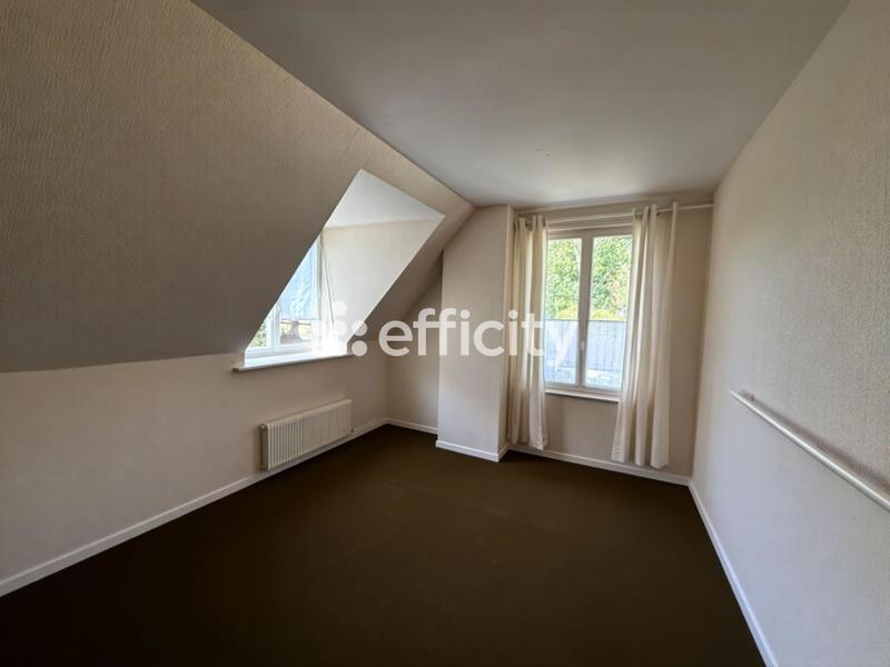 Maison - 164 m² - 8 pièces