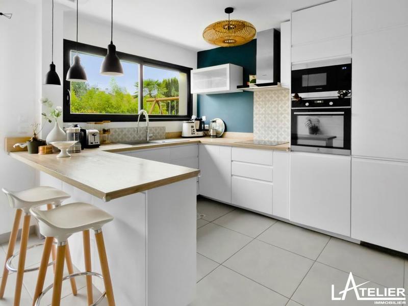 Maison - 103 m² - 6 pièces