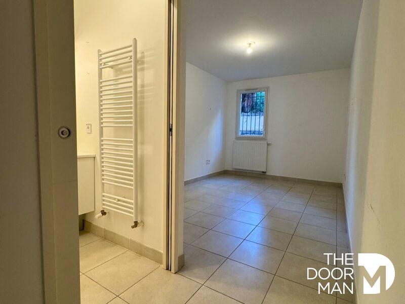 Appartement - 92 m² - 5 pièces