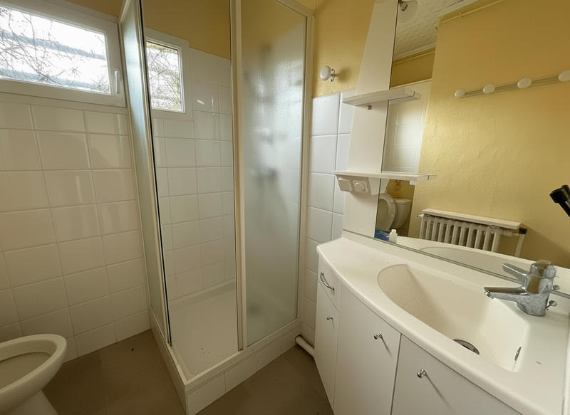 Maison - 180 m² - 8 pièces