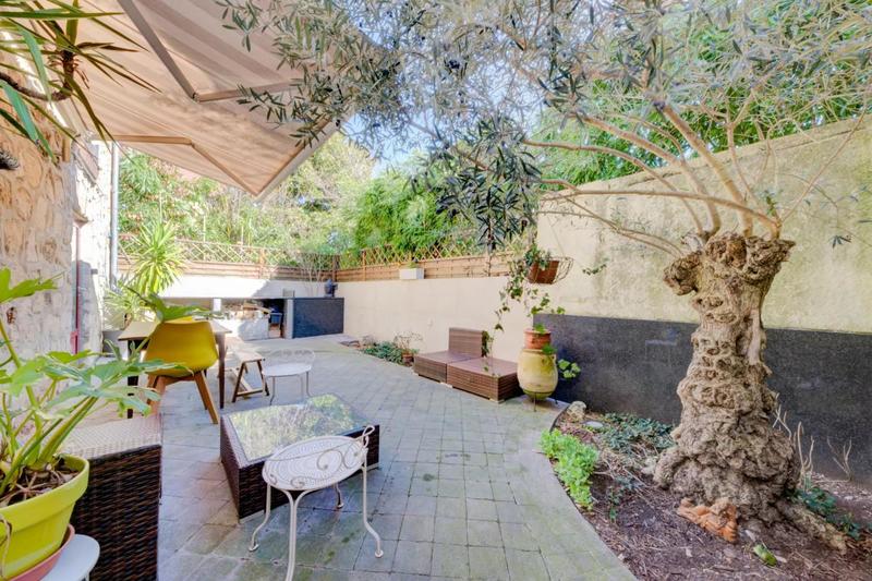 Maison - 121 m² - 6 pièces