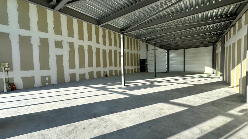 Local d'activités - 240 m² - 4 pièces