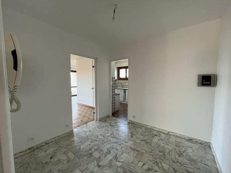 Appartement - 112 m² - 6 pièces