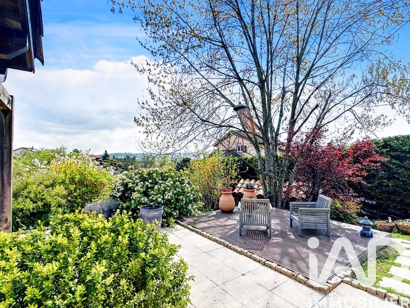 Maison - 255 m² - 7 pièces