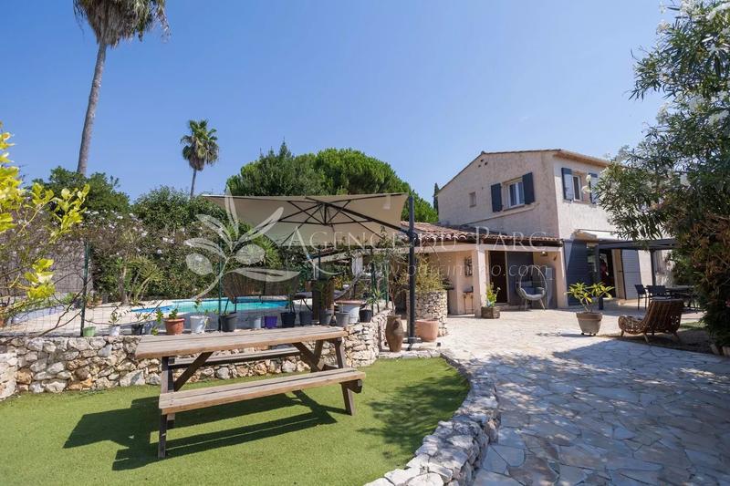 Villa - 171 m² - 5 pièces