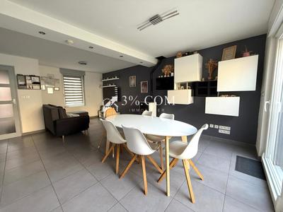 Maison - 76 m² - 4 pièces