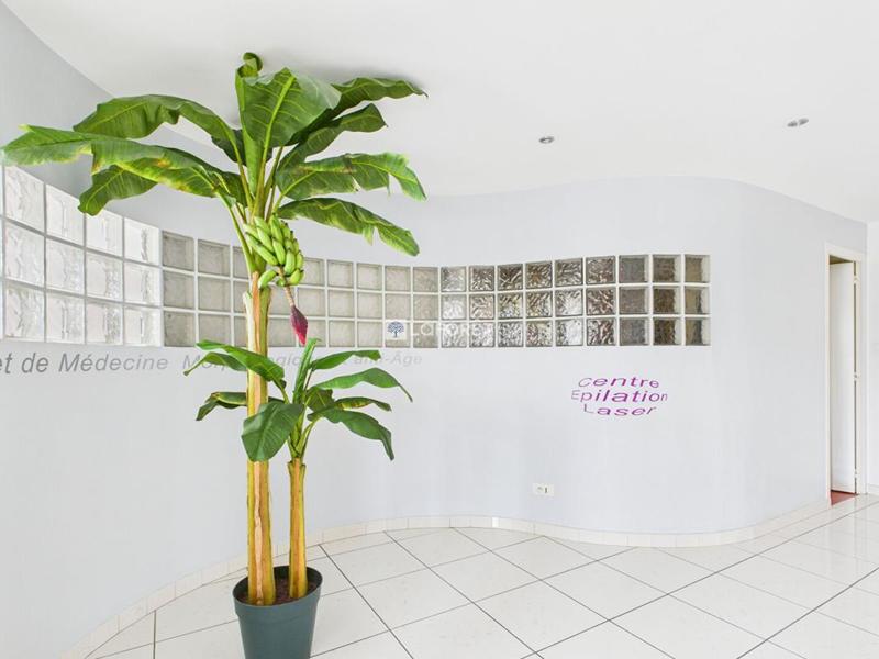 Local d'activité / Entrepôt - 104 m²