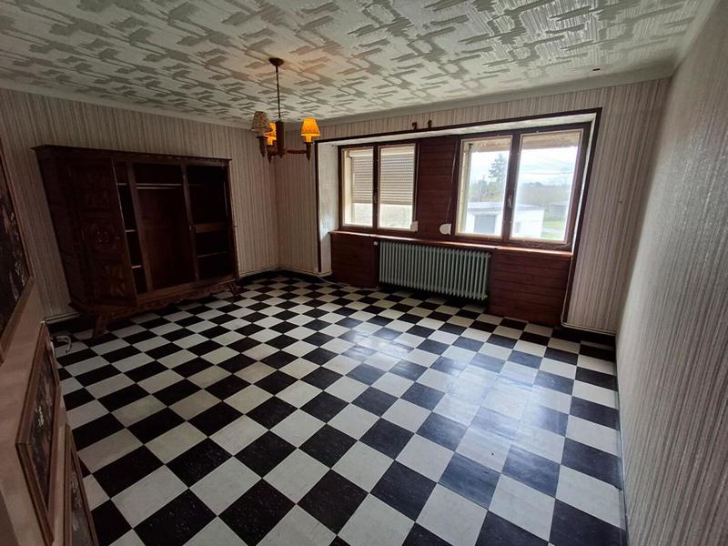 Maison - 130 m² - 9 pièces